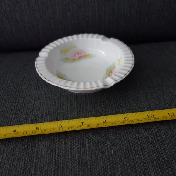 Vintage Ceramic Ash Tray - Picture 6 of 8